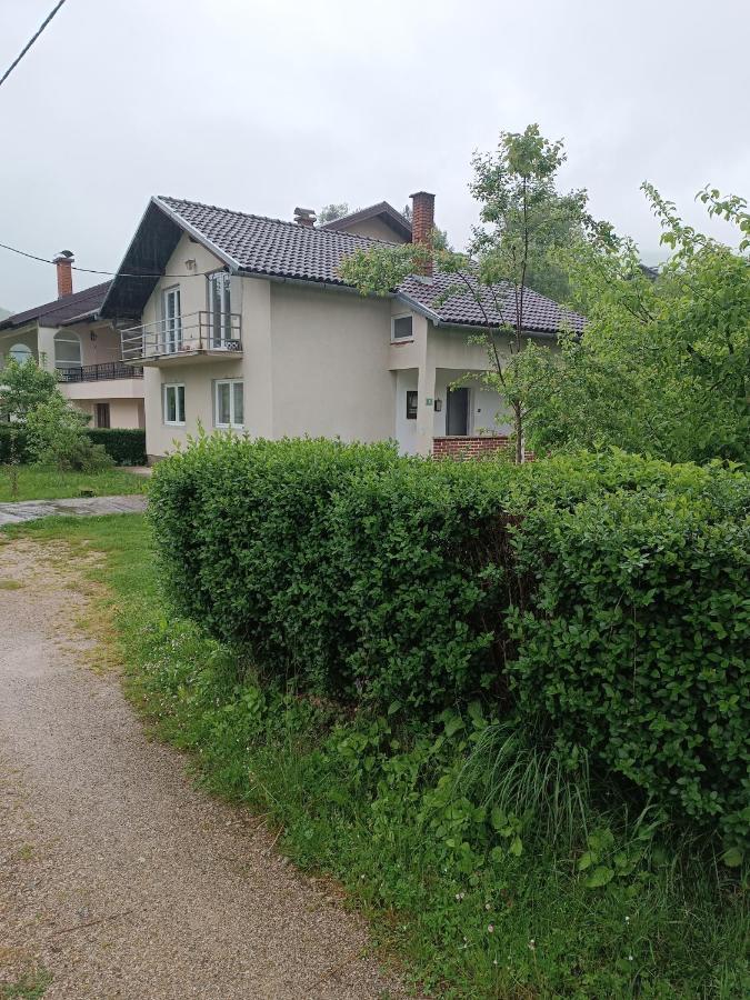 Kuca Za Odmor Una-Mia Kulen Vakuf Exterior foto