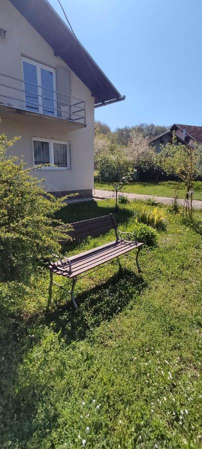 Kuca Za Odmor Una-Mia Kulen Vakuf Exterior foto